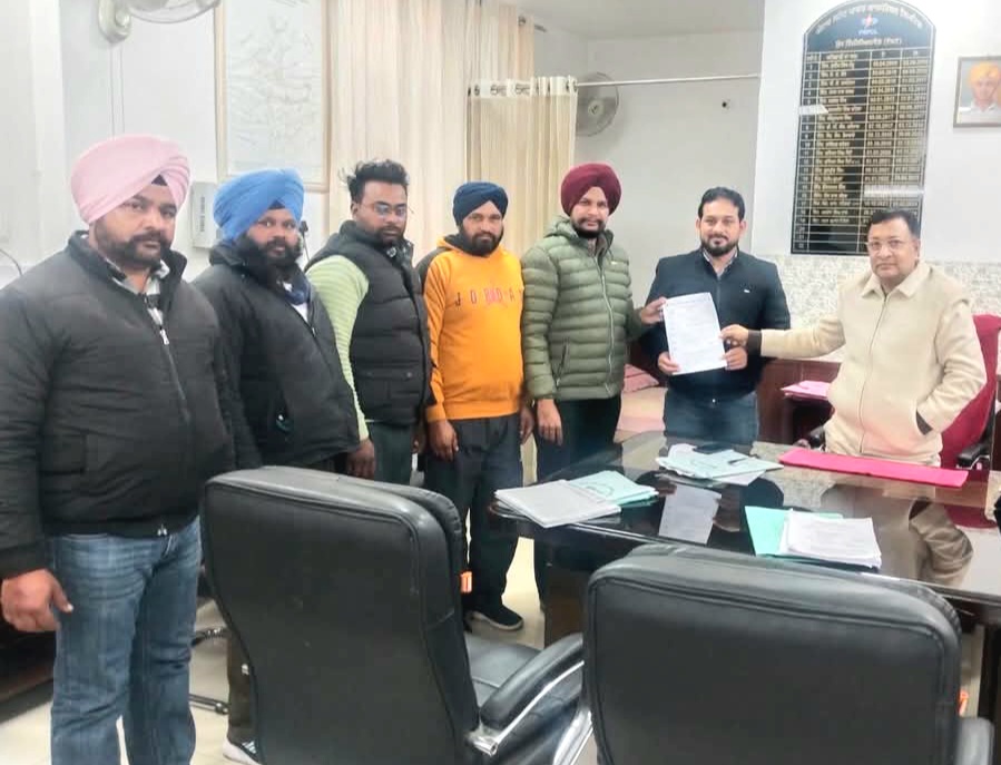 Powercom CHBW workers met electricity board officials regarding tenders